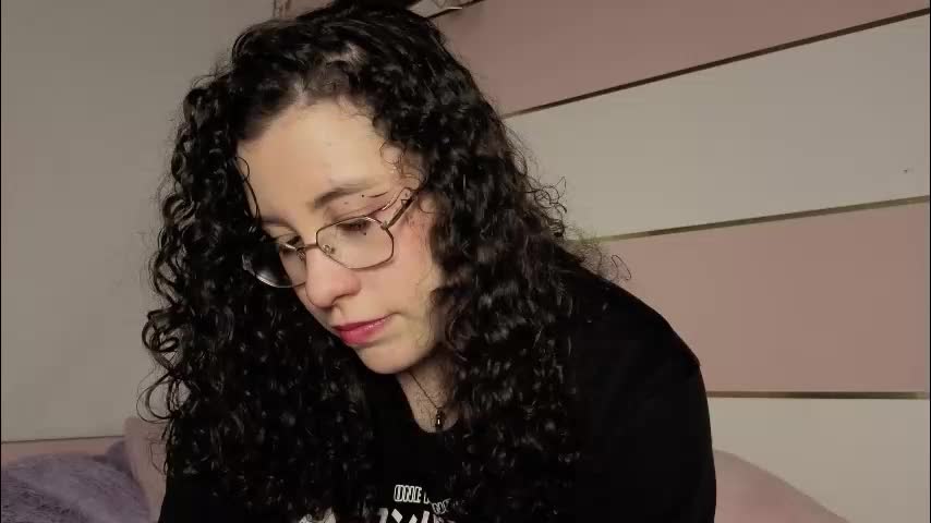 charlote__miller Live Sex December 13, 2025