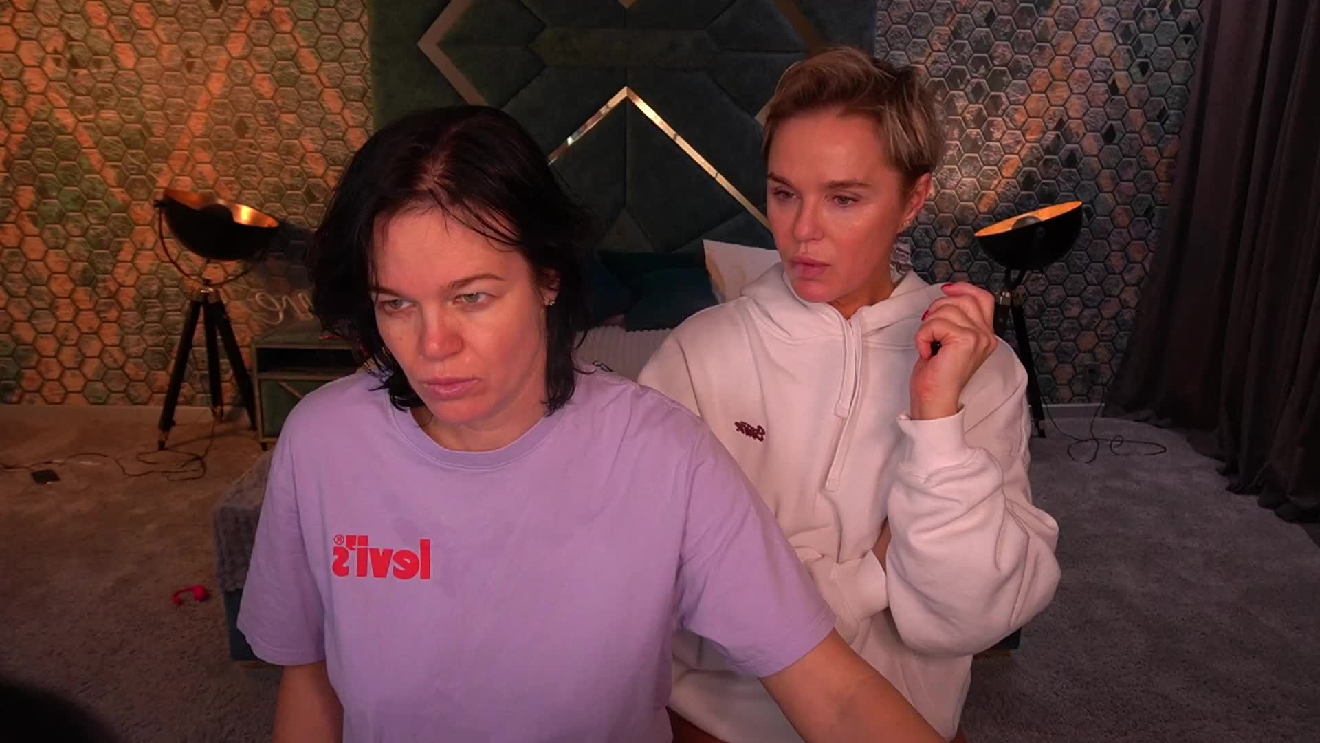 PleasureWeCouple Live Sex December 18, 2025