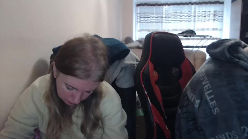 jenisandpeter Live Sex December 17, 2025