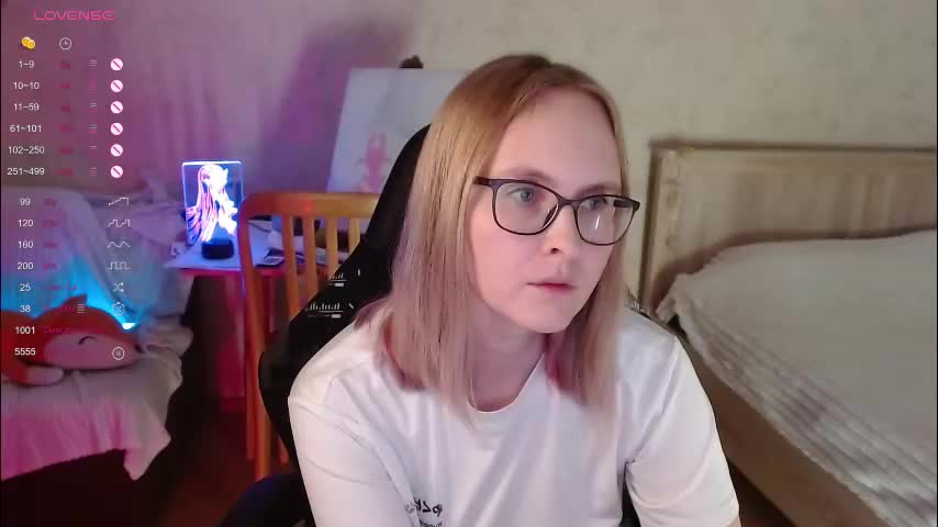 love_agatha Live Sex December 17, 2025