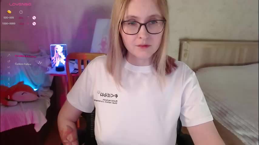 love_agatha Live Sex December 17, 2025