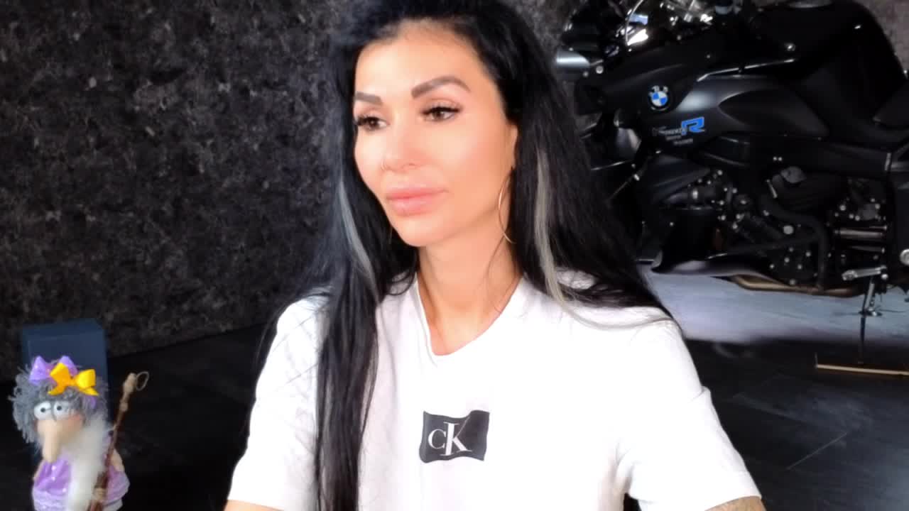 -BABAYAGA- Live Sex December 17, 2025