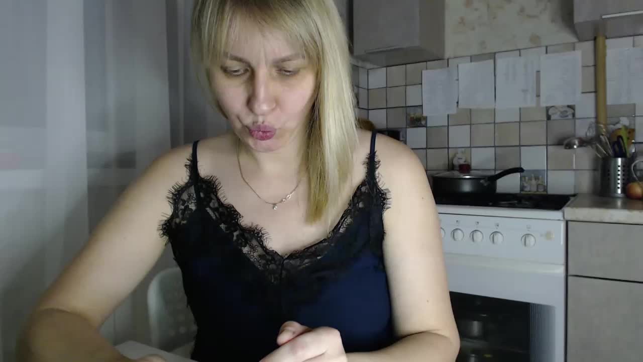 Karmella Live Sex December 13, 2025