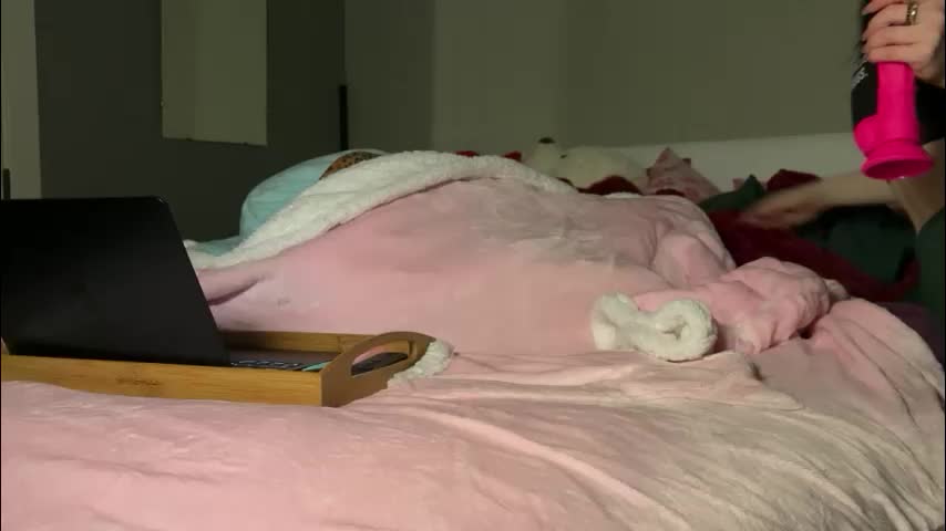 callmelovelie Live Sex December 13, 2025