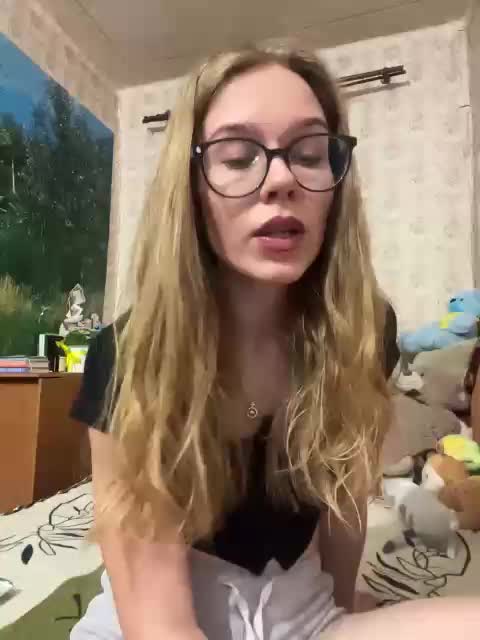 Milana22a Live Sex December 13, 2025