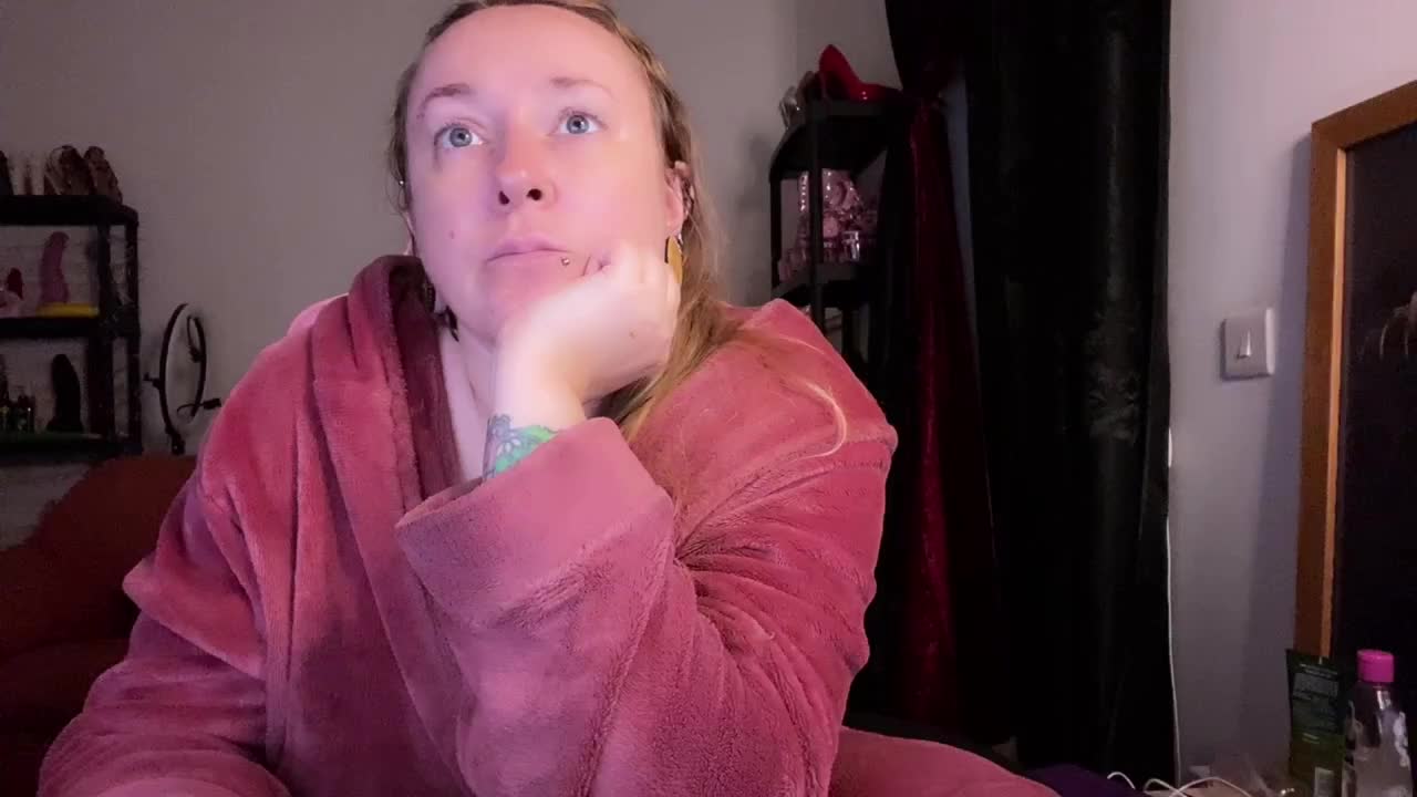 NylonQueen Live Sex December 13, 2025