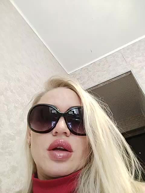 Milka_Milf Live Sex November 8, 2025