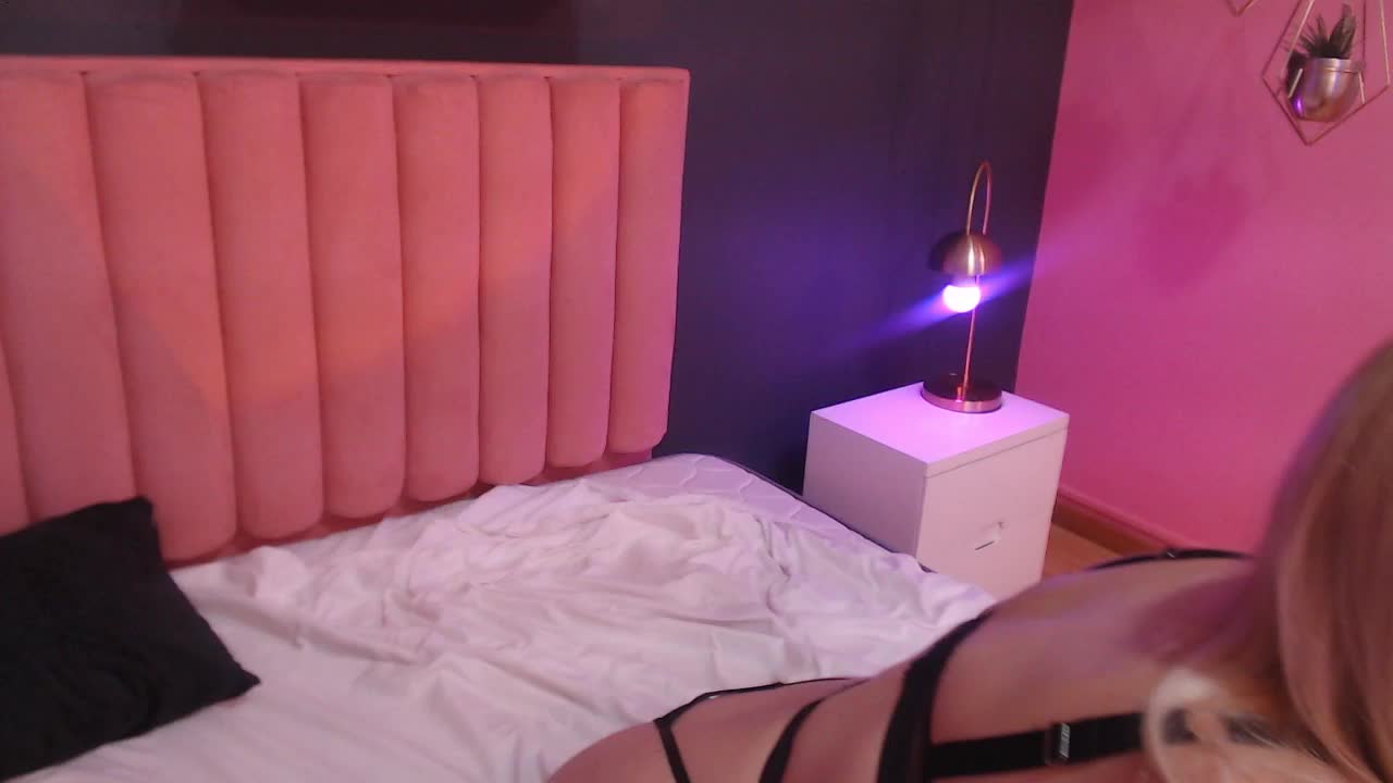 CrystalWoods94 Live Sex December 13, 2025