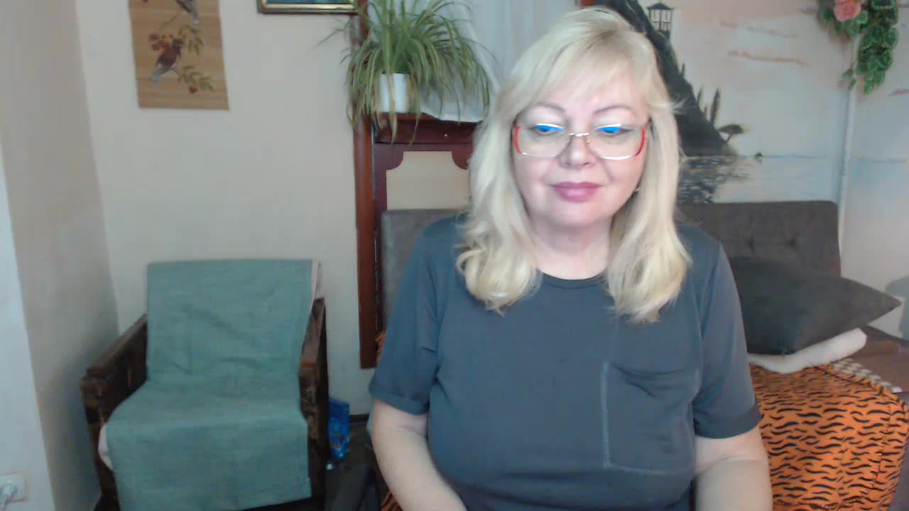 EvelynLoveShy Live Sex December 17, 2025