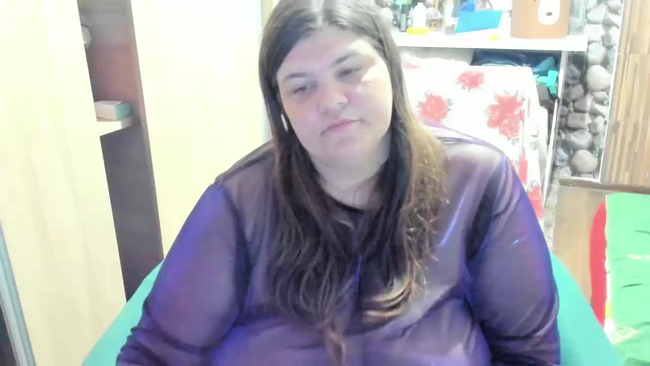 Ionysexylips69 Live Sex December 15, 2025