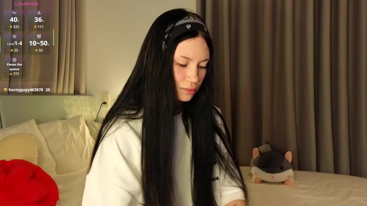 PLUXURY- Live Sex December 12, 2025