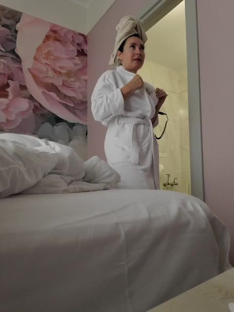 Alex80-201 Live Sex December 17, 2025