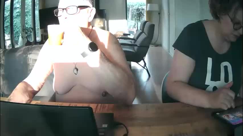 woodwurm Live Sex December 19, 2025