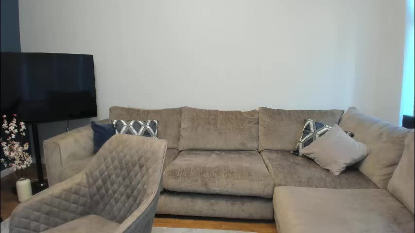 sylvia_di Live Sex December 14, 2025