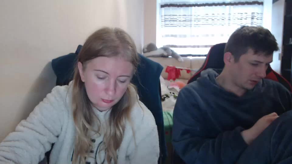 jenisandpeter Live Sex December 14, 2025
