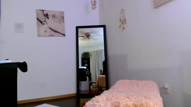 bombshellbaeby Live Sex December 13, 2025