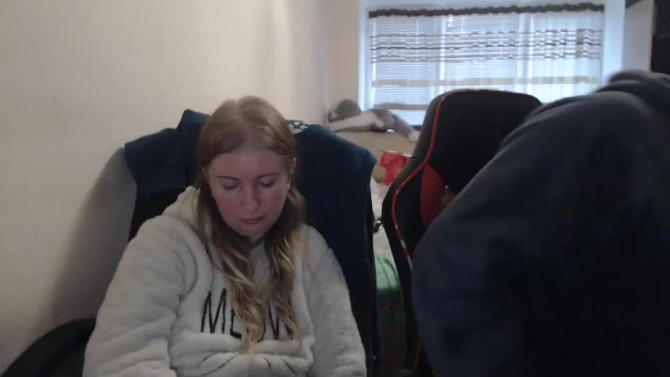 jenisandpeter Live Sex December 14, 2025