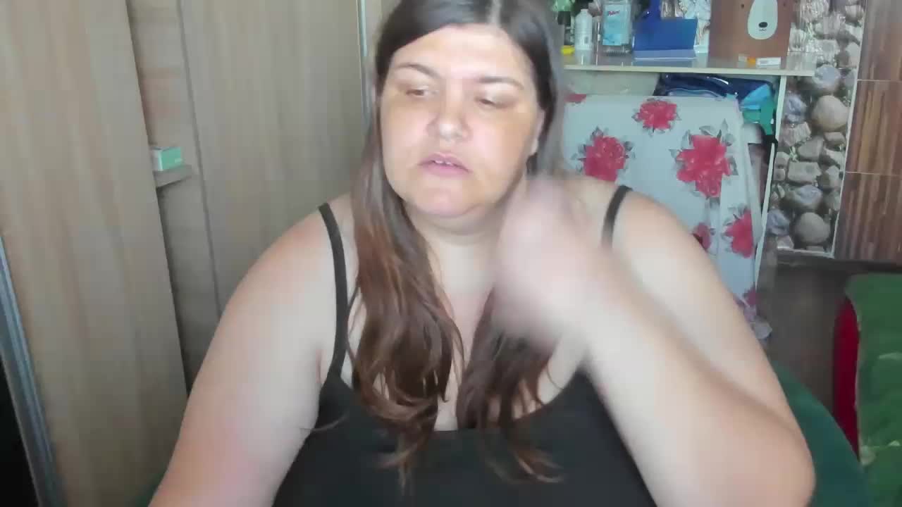 Ionysexylips69 Live Sex December 15, 2025