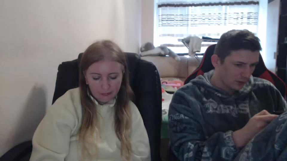 jenisandpeter Live Sex December 14, 2025