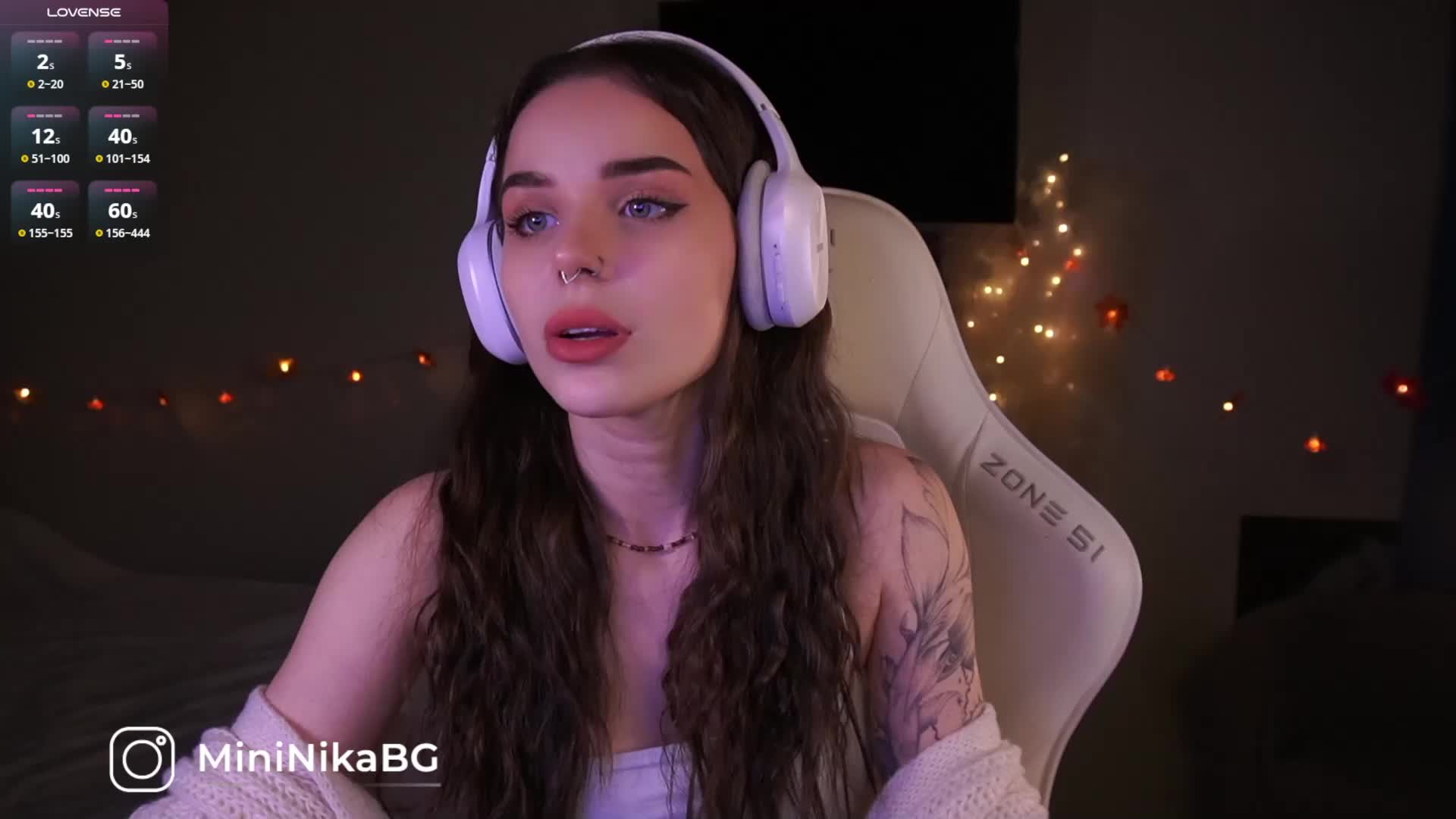 MiniNika Live Sex December 14, 2025