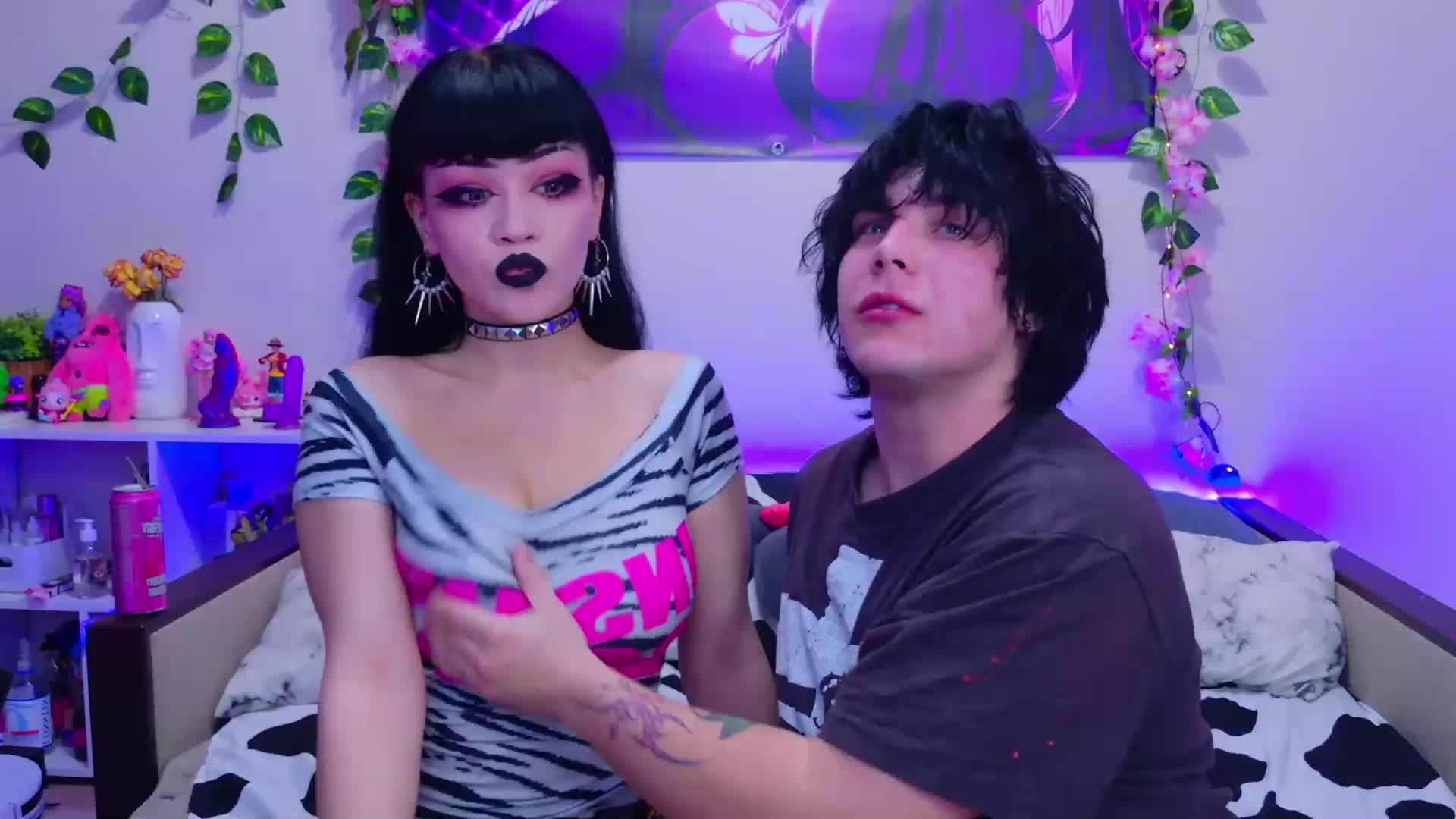 Night-angell Live Sex December 14, 2025