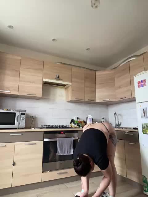 Sonya_ Live Sex December 13, 2025