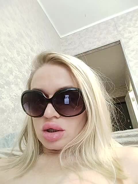 Milka_Milf Live Sex November 9, 2025