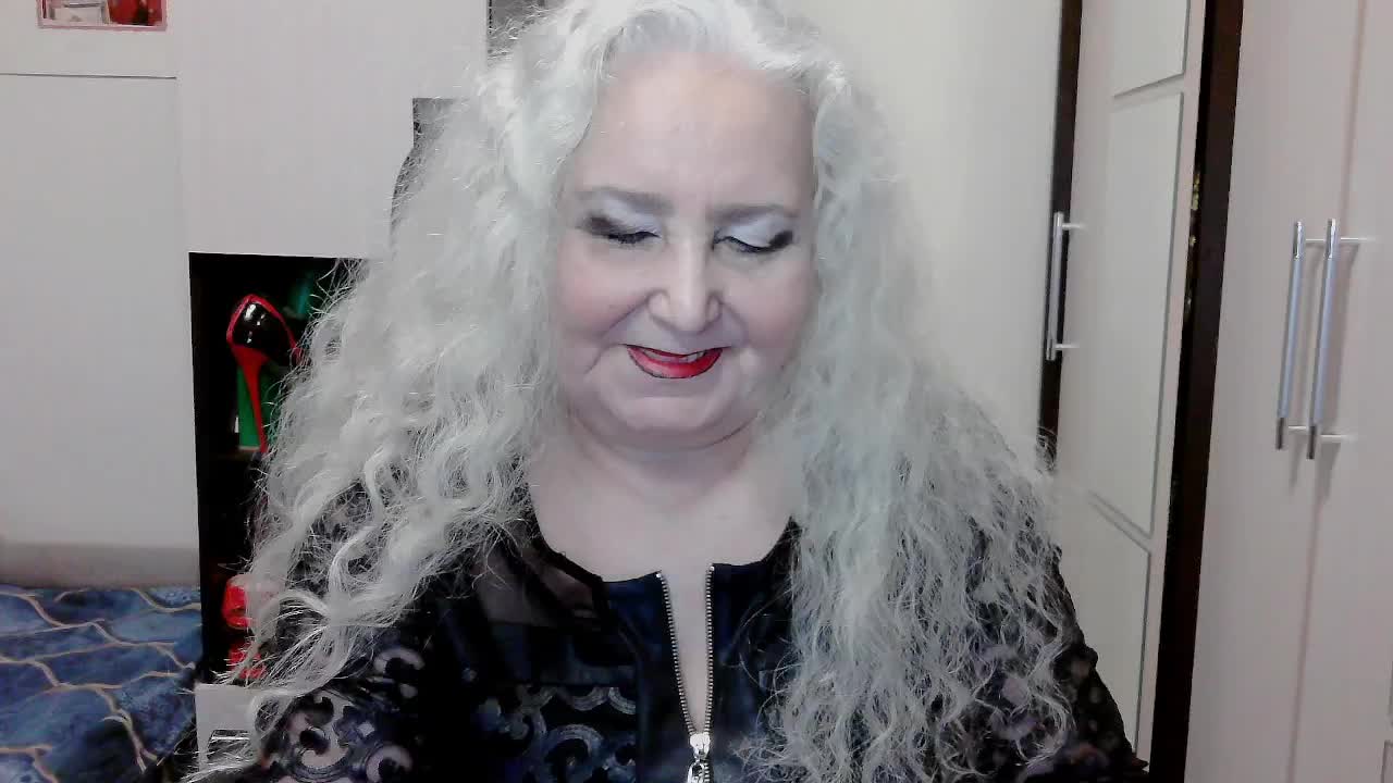 GrannyWants Live Sex December 15, 2025
