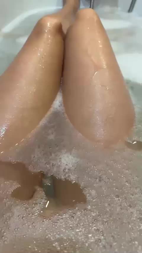 Valeria--sweet Live Sex December 13, 2025