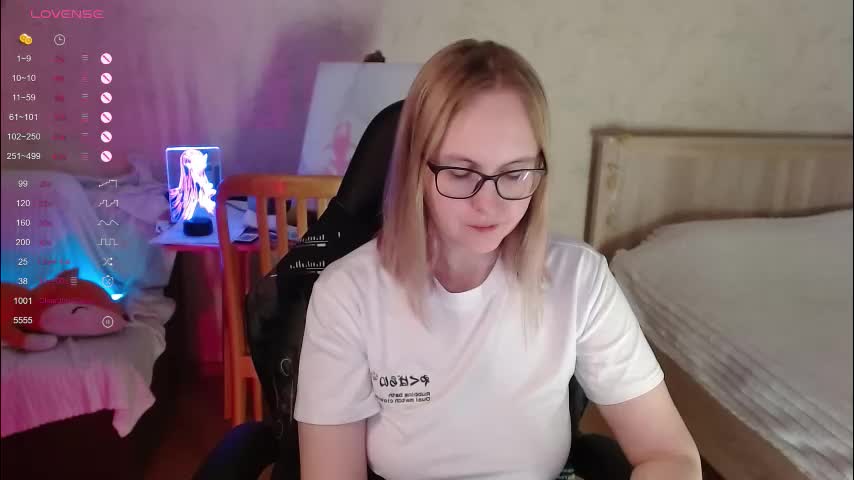 love_agatha Live Sex December 17, 2025