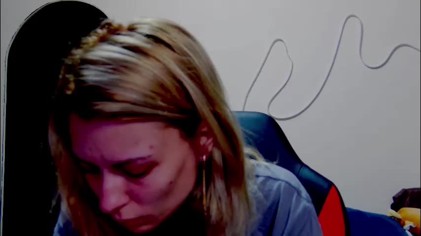 karoline121 Live Sex December 14, 2025