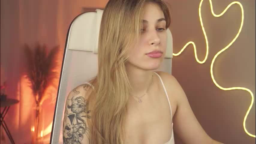 elliecutes Live Sex December 13, 2025