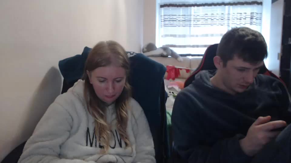 jenisandpeter Live Sex December 14, 2025