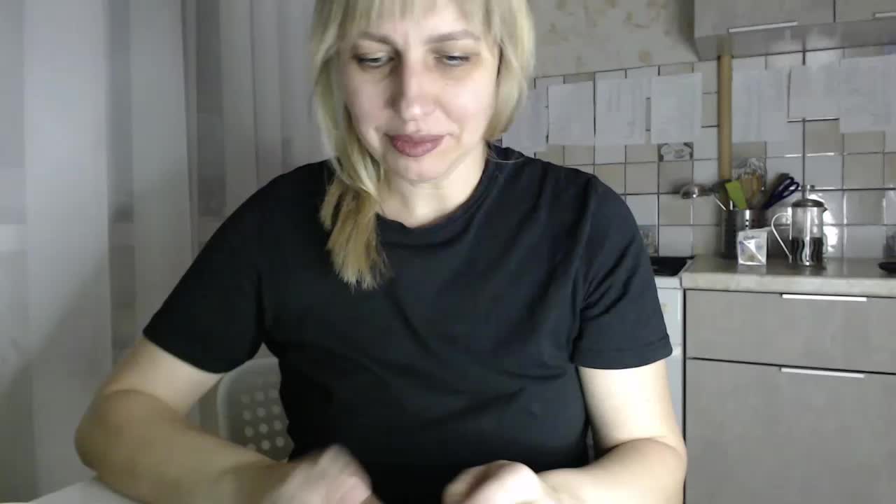 Karmella Live Sex December 13, 2025