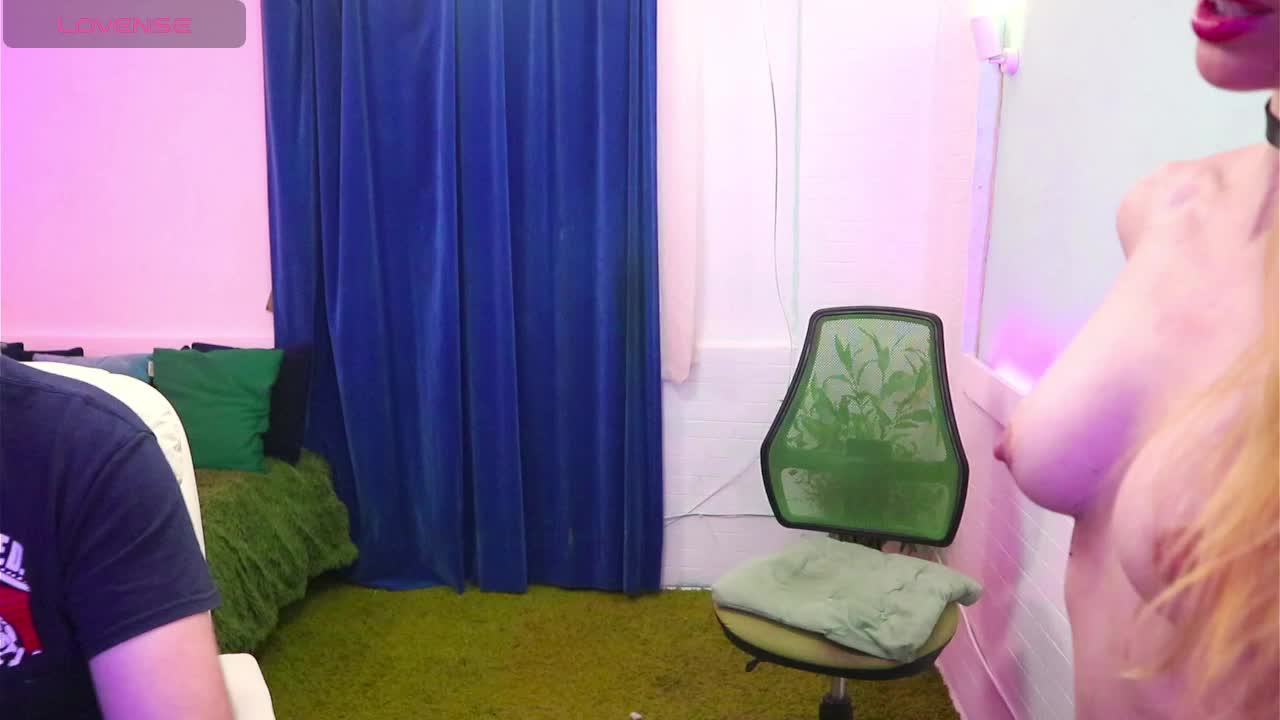 AlisaAleks Live Sex December 18, 2025