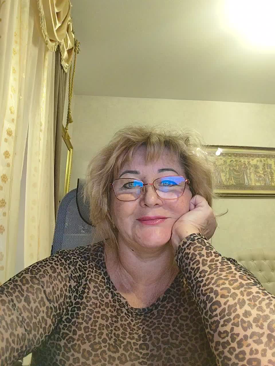 KarinkaSweet Live Sex 2025.11.09