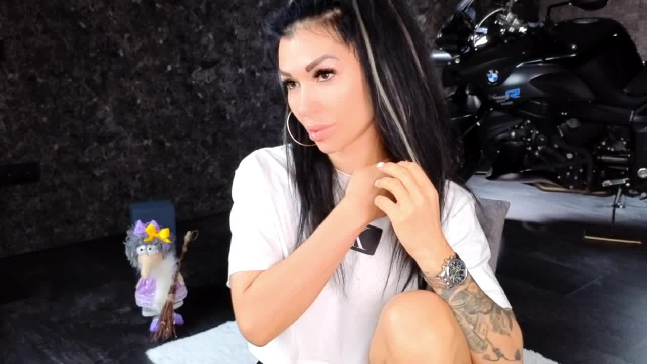 -BABAYAGA- Live Sex December 17, 2025