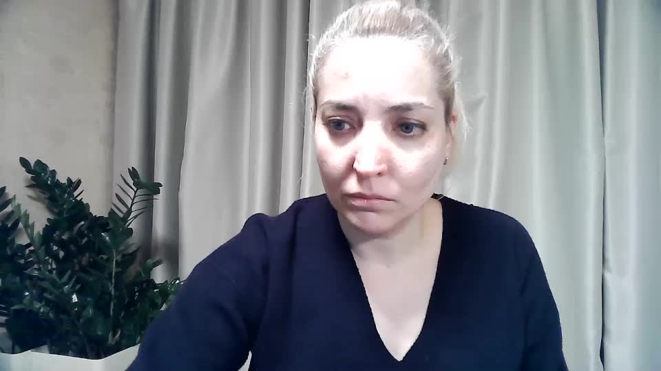 mariska-kiska Live Sex December 13, 2025