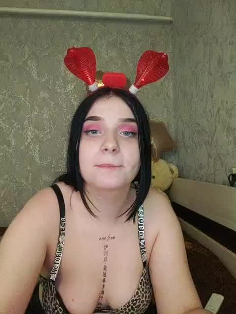 22Alaska22 Live Sex December 14, 2025