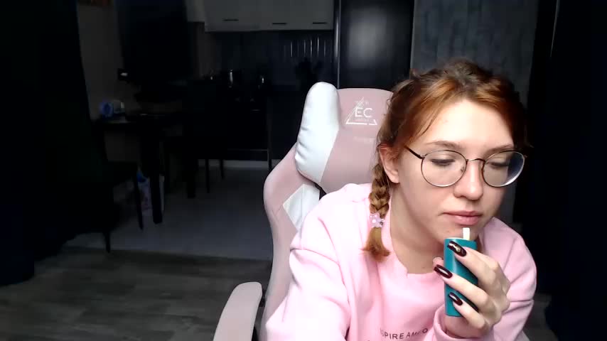 Reginasmilee Live Sex December 17, 2025