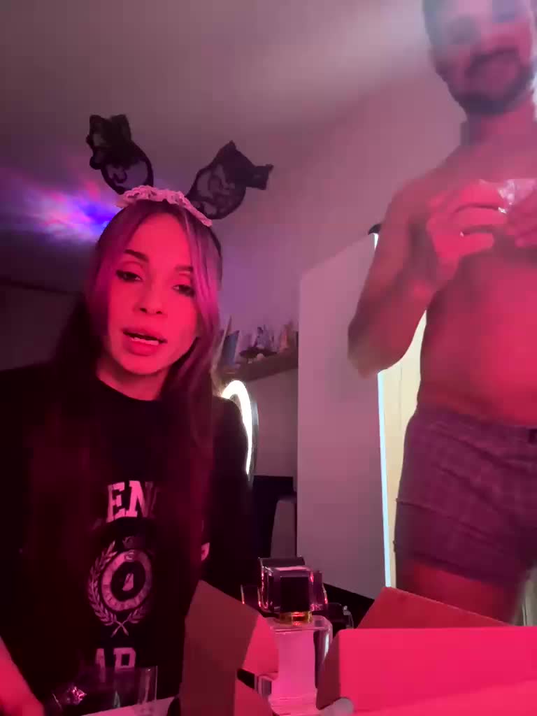 VIP17CoupleDream Live Sex December 14, 2025