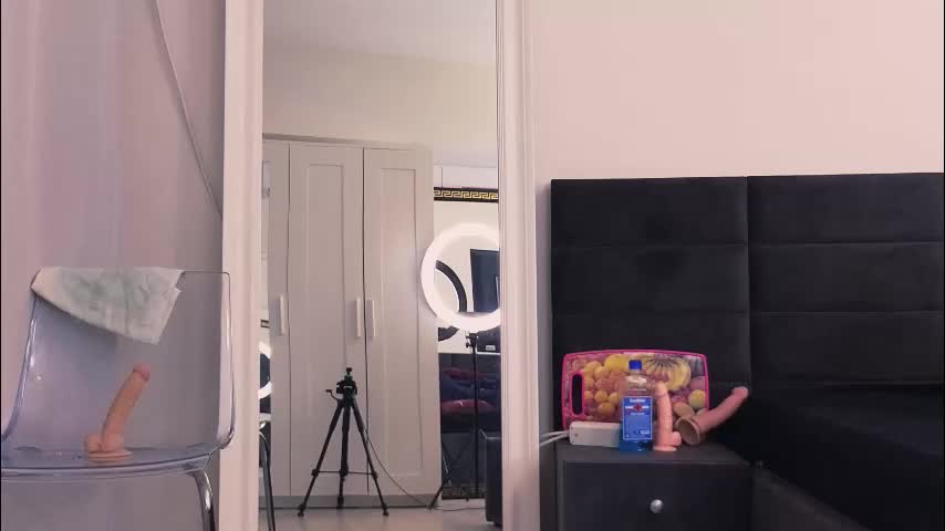 rainnas Live Sex December 13, 2025