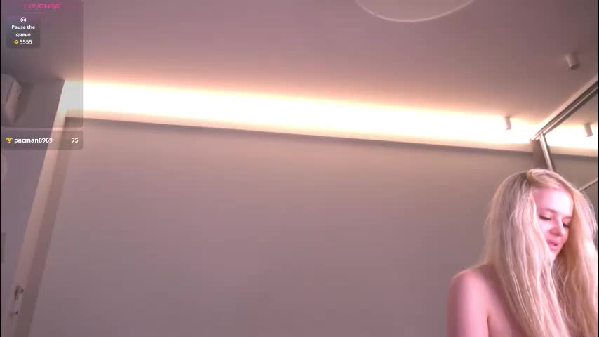 nicoledurham Live Sex December 12, 2025