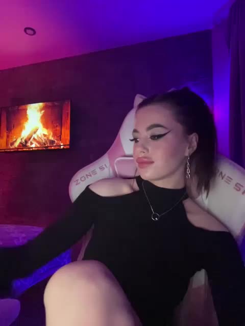 HotGirlEva Live Sex December 13, 2025