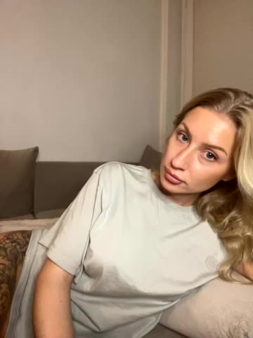 belle98 Live Sex December 14, 2025