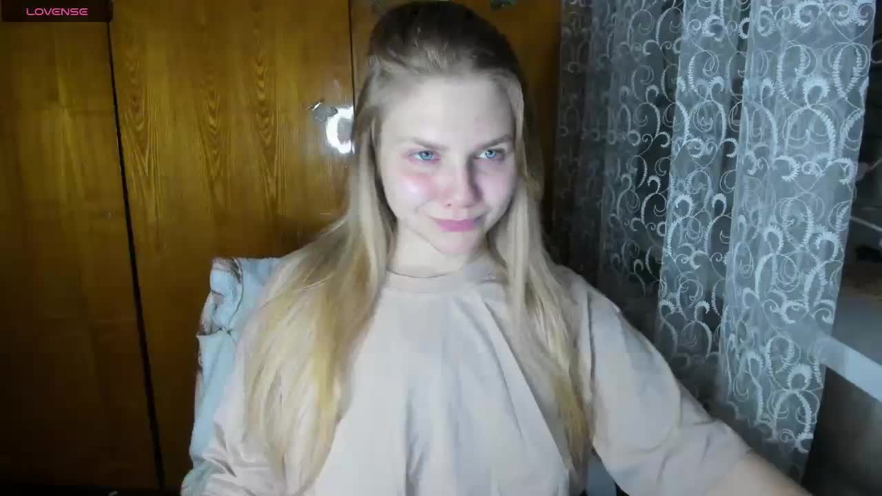 Emma-Frizea Live Sex December 13, 2025