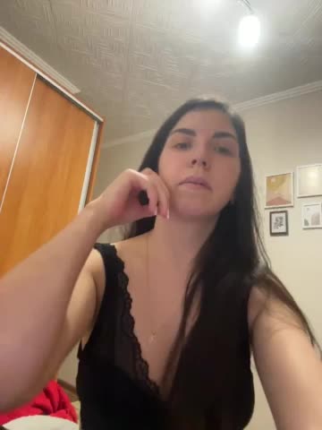 Vika19981 Live Sex December 14, 2025