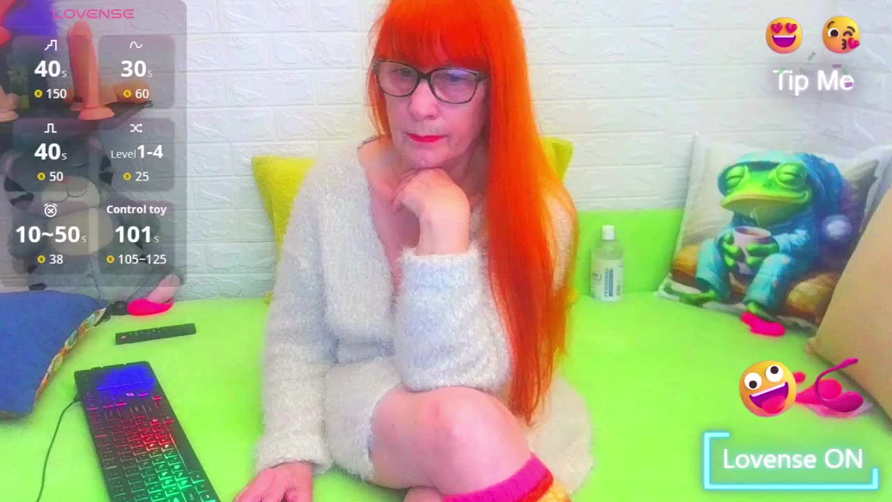 FoxyMature Live Sex December 14, 2025