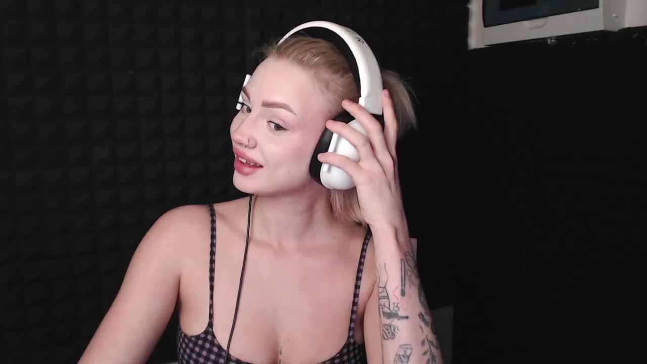 Ice-hot Live Sex December 14, 2025