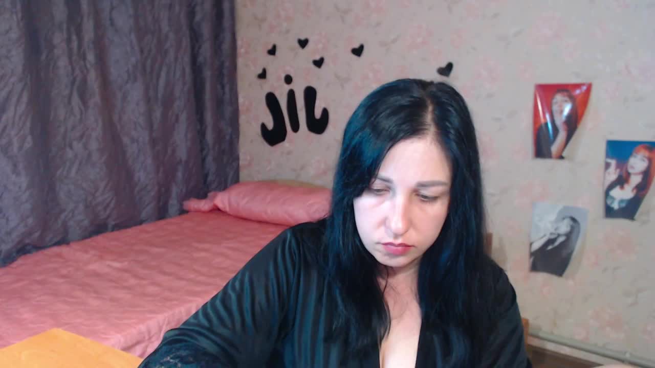 JillStevens Live Sex December 17, 2025